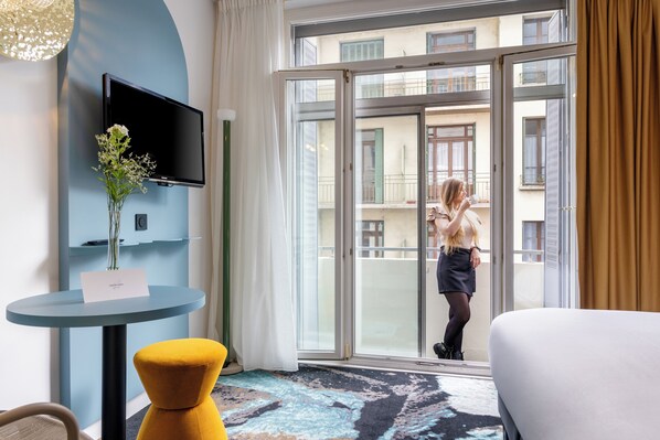 In-room safe, individually decorated, individually furnished, desk
