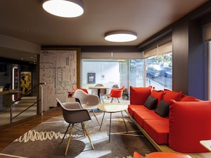 Bar (on property) - ibis Lisboa Centro Liberdade (Lisbon)