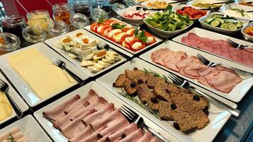 Dagelijks ontbijtbuffet (toeslag)