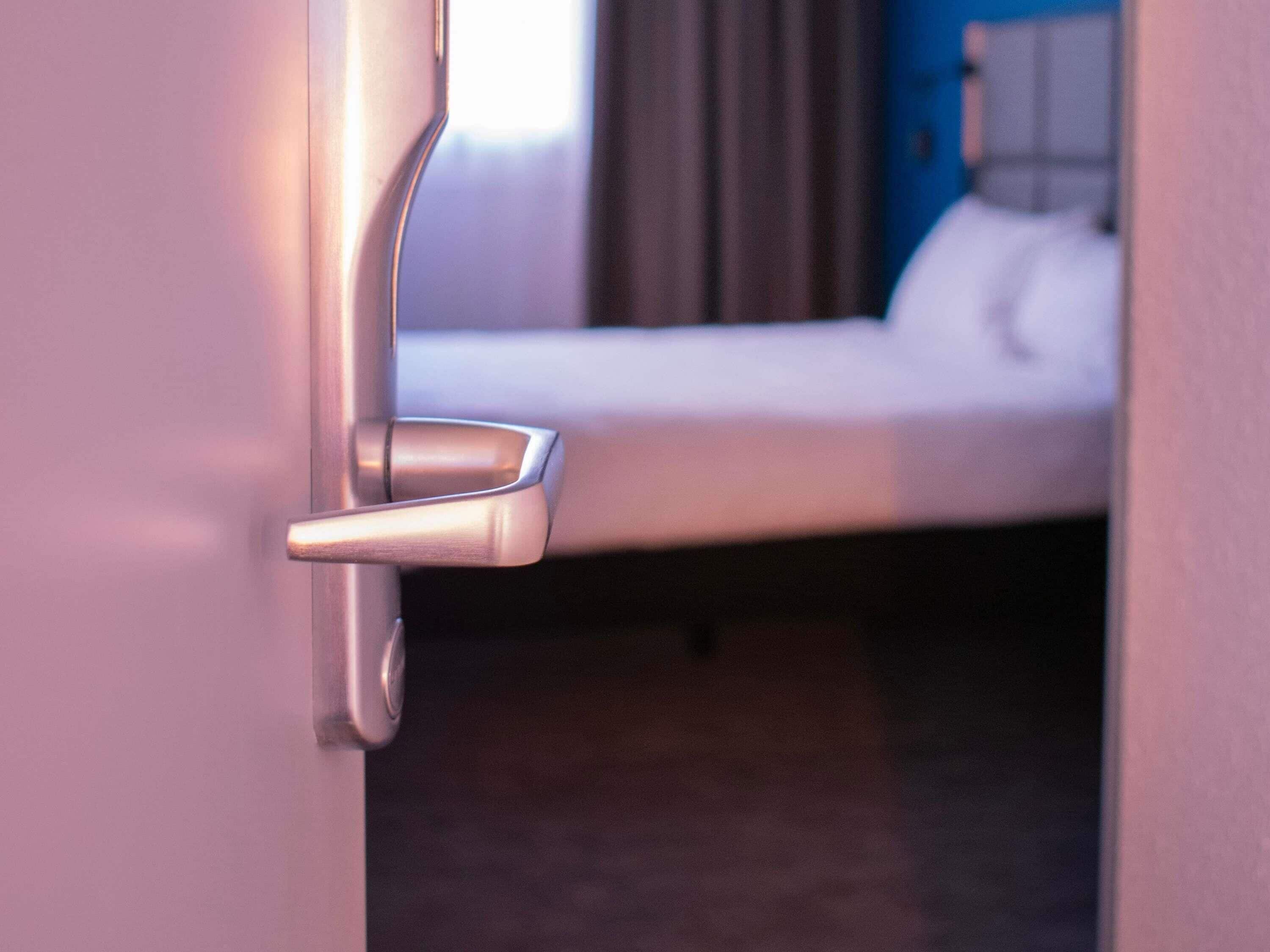 Deluxe kamer, 1 tweepersoonsbed | Luxe beddengoed, een kluis op de kamer, een bureau, een laptopwerkplek