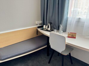 Premium bedding, in-room safe, desk, laptop workspace