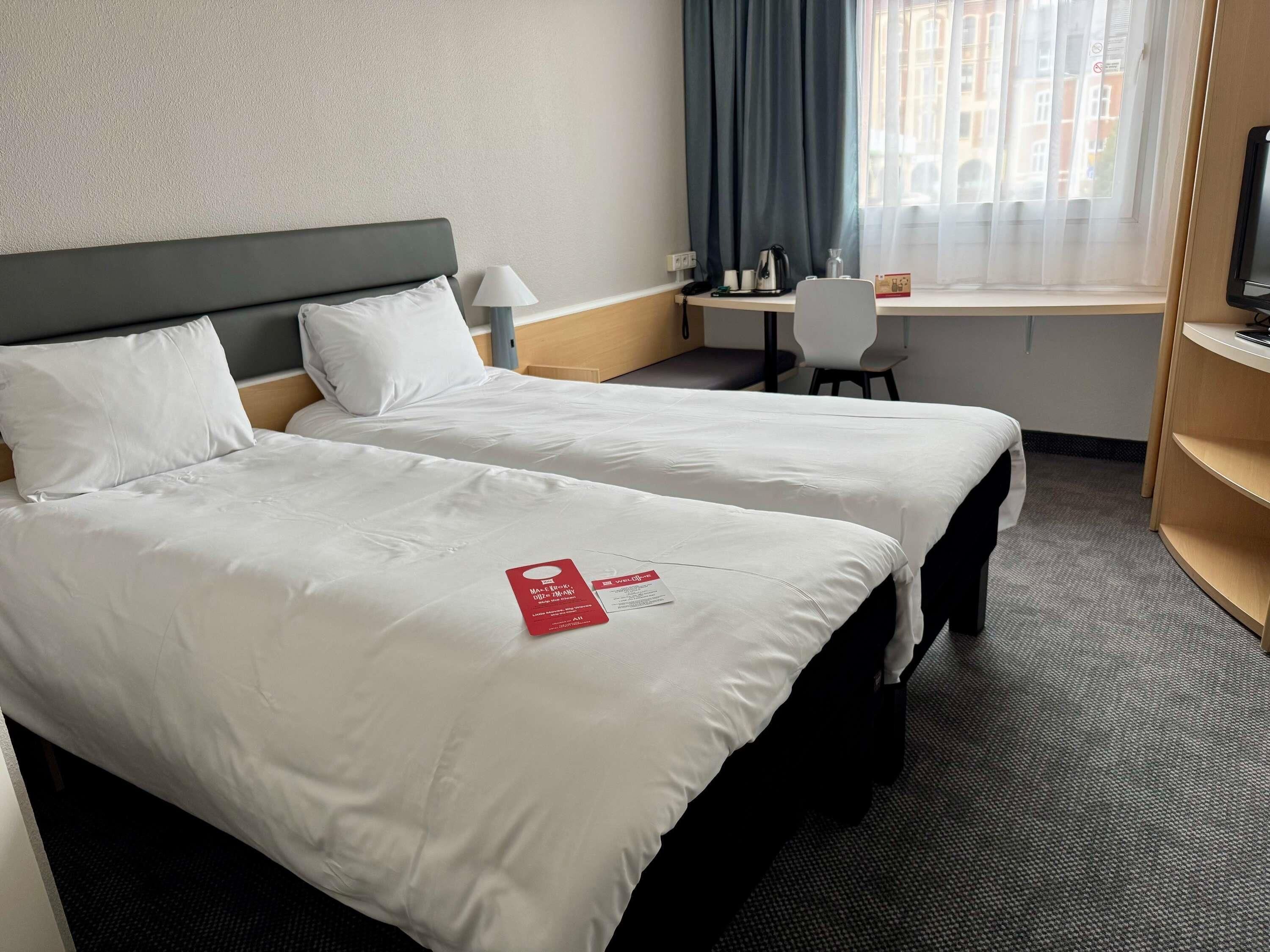 Twin Room, 2 Single Beds