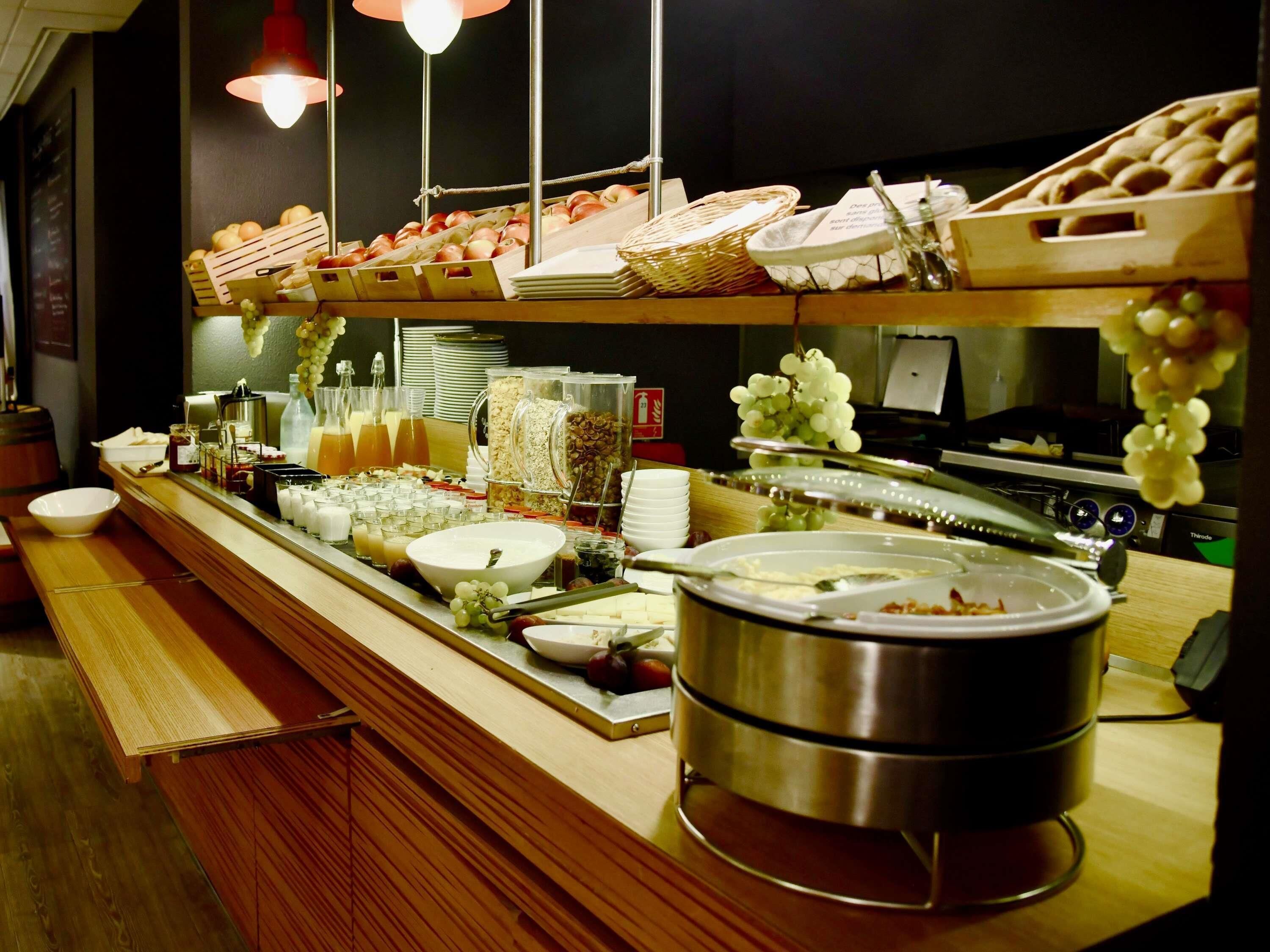 daily buffet breakfast (eur 13.90 per person)