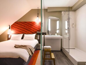 Habitació doble estàndard, 1 llit doble | Cortines opaques i habitacions insonoritzades