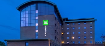 ibis London Gatwick Airport