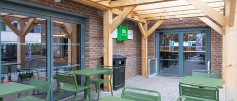 Dinner served, international cuisine