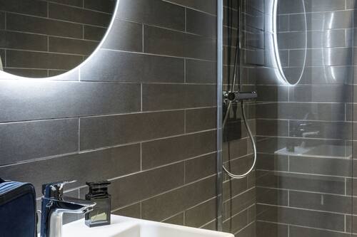 Room, 1 Double Bed | Bathroom