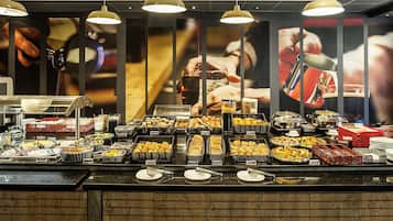 Daily buffet breakfast (GBP 12 per person)