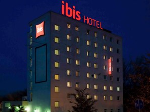 Exterior - ibis Warszawa Ostrobramska (Warsaw)