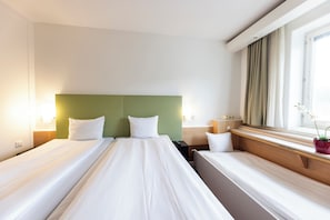 Desk, blackout drapes, free WiFi, bed sheets