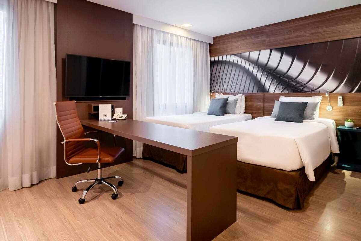 Minibar, caja fuerte, espacio para trabajar con un portátil