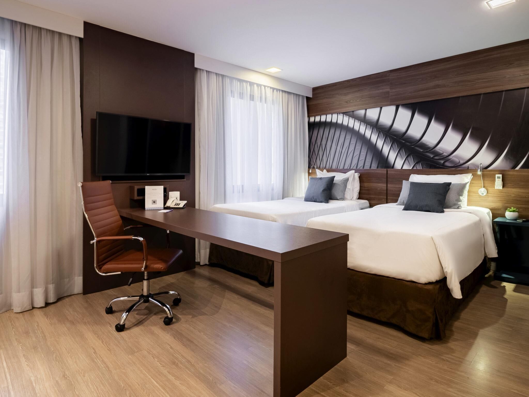 Superior Apartment, 2 Twin Beds | Minibar, in-room safe, laptop workspace, blackout drapes