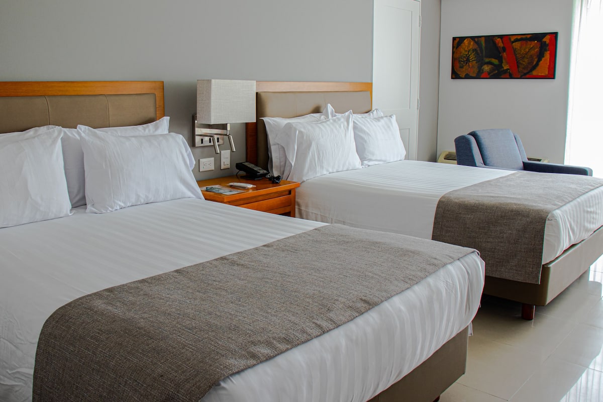 Premium bedding, in-room safe, desk, soundproofing