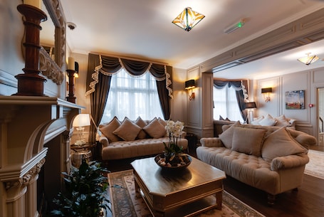 The Empire Hotel Spa - Image 28