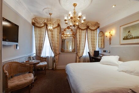 The Empire Hotel Spa - Image 4