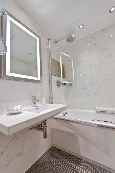 The Empire Hotel Spa - Image 25