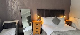 The Oaklands Hotel