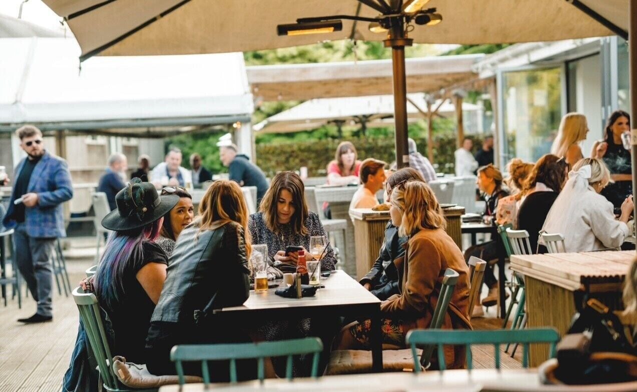 Foto - Oaklands Hotel