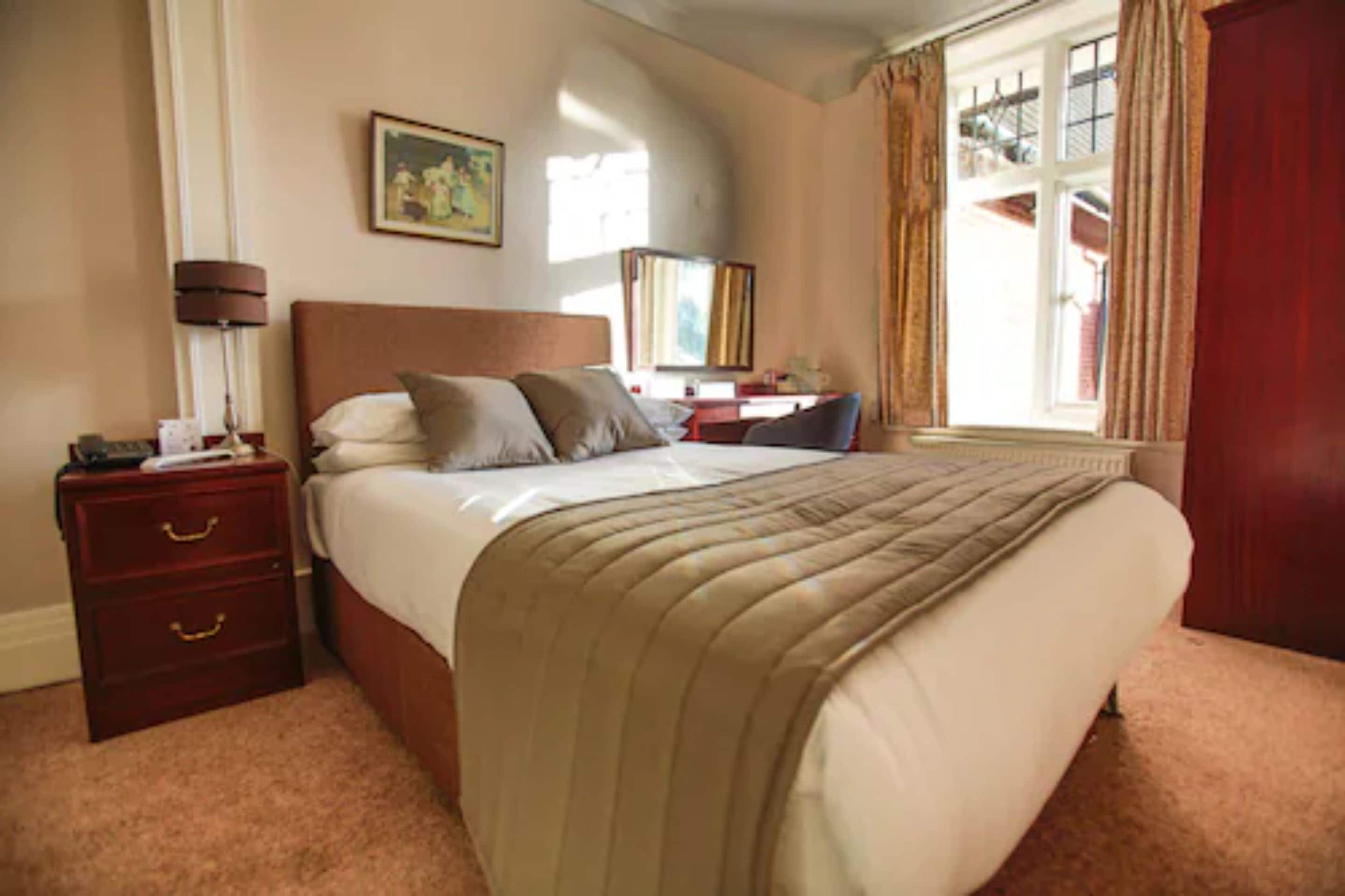 Foto - The Oaklands Hotel