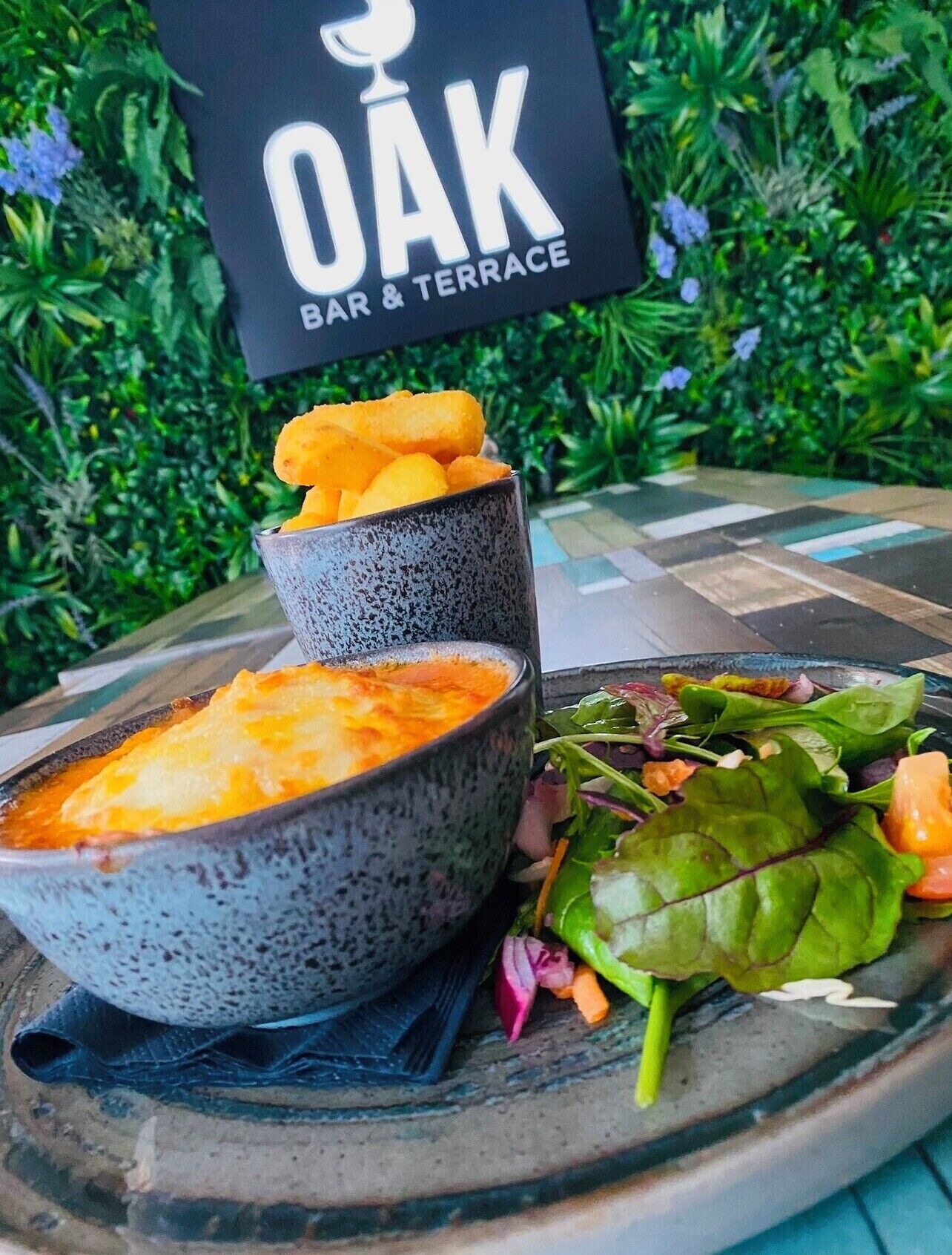 Photo - Oaklands Hotel