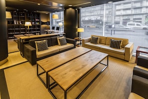 Sala de estar en el lobby