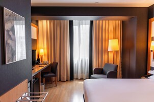 Kamar Superior | Minibar, brankas, tirai kedap cahaya, dan kedap suara