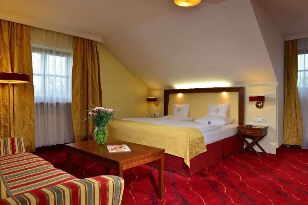 1 dormitorio y ropa de cama de alta calidad