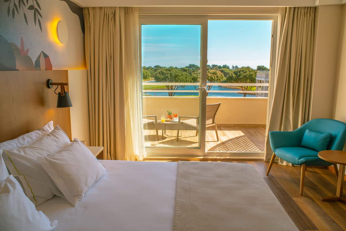 Habitación Premier, balcón, vista al campo de golf | Vista al campo de golf