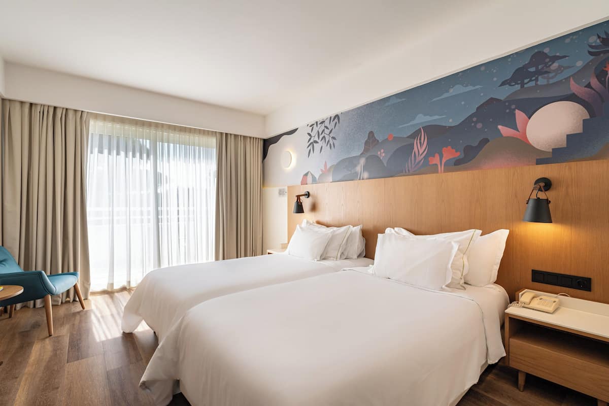 Minibar, in-room safe, desk, blackout drapes