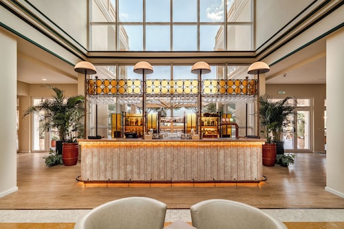 Onyria Quinta da Marinha Hotel