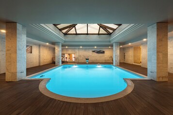 Körperbehandlungen, Hydrotherapie, Aromatherapie, Gesichtsbehandlungen