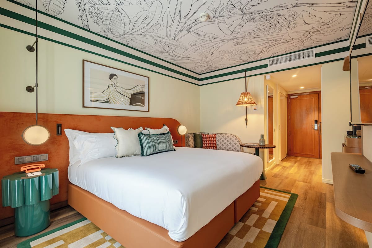 Minibar, in-room safe, desk, blackout drapes