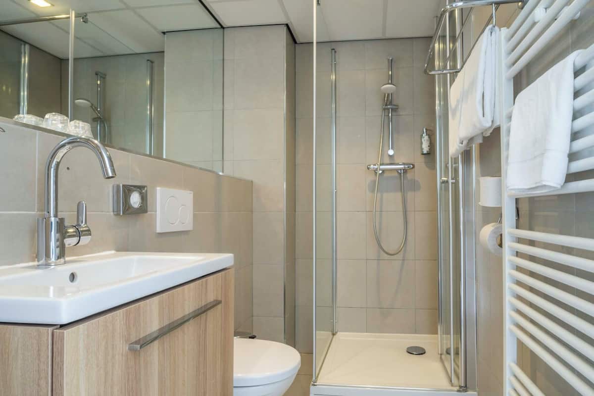 comfort double room, balcony (dune view) | living area | 26-inch lcd tv with cable channels, tv