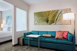 Desk, laptop workspace, iron/ironing board, free WiFi - SpringHill Suites by Marriott Chicago Schaumburg/Woodfield (Schaumburg)