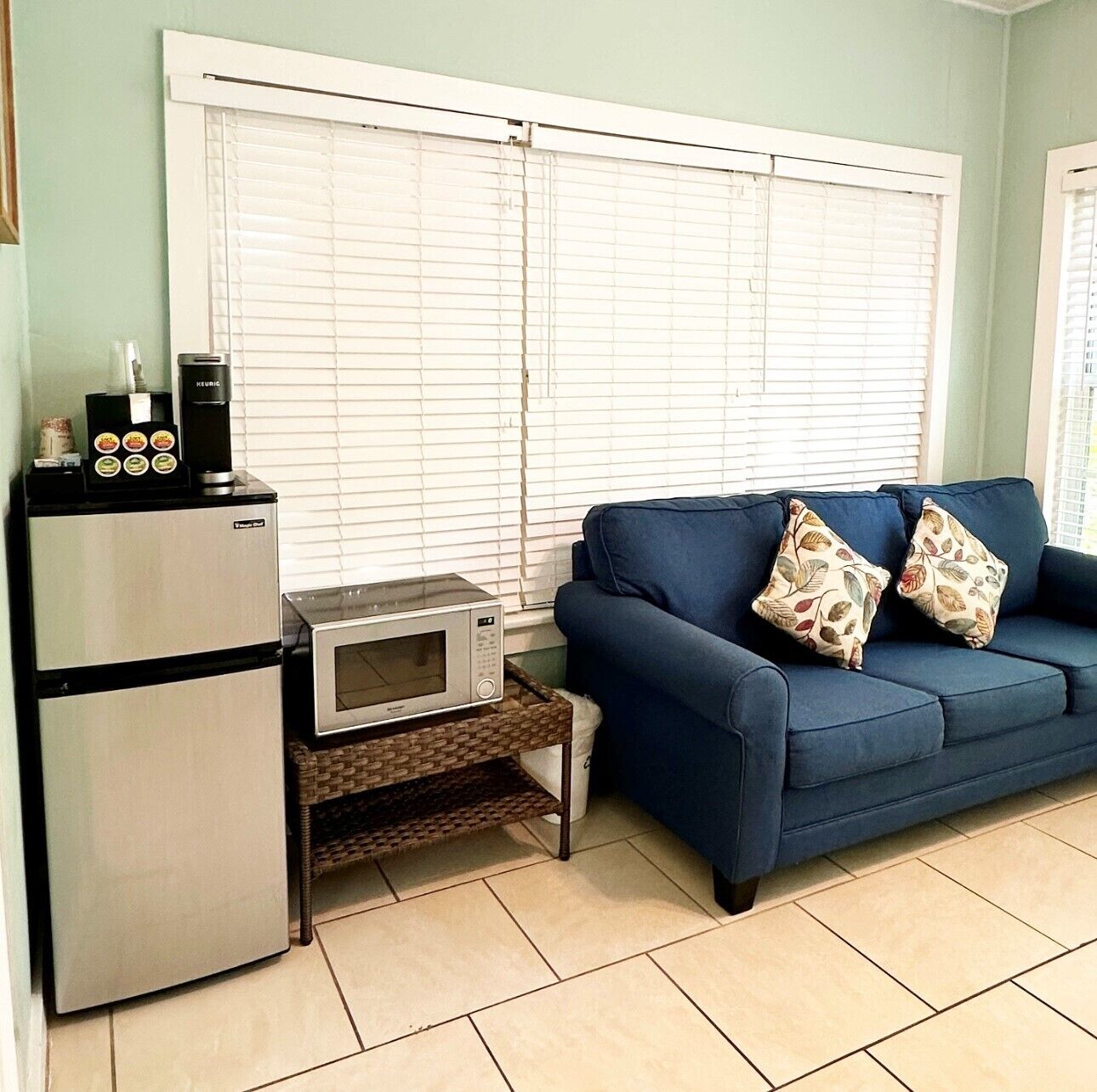 king suite | microwave