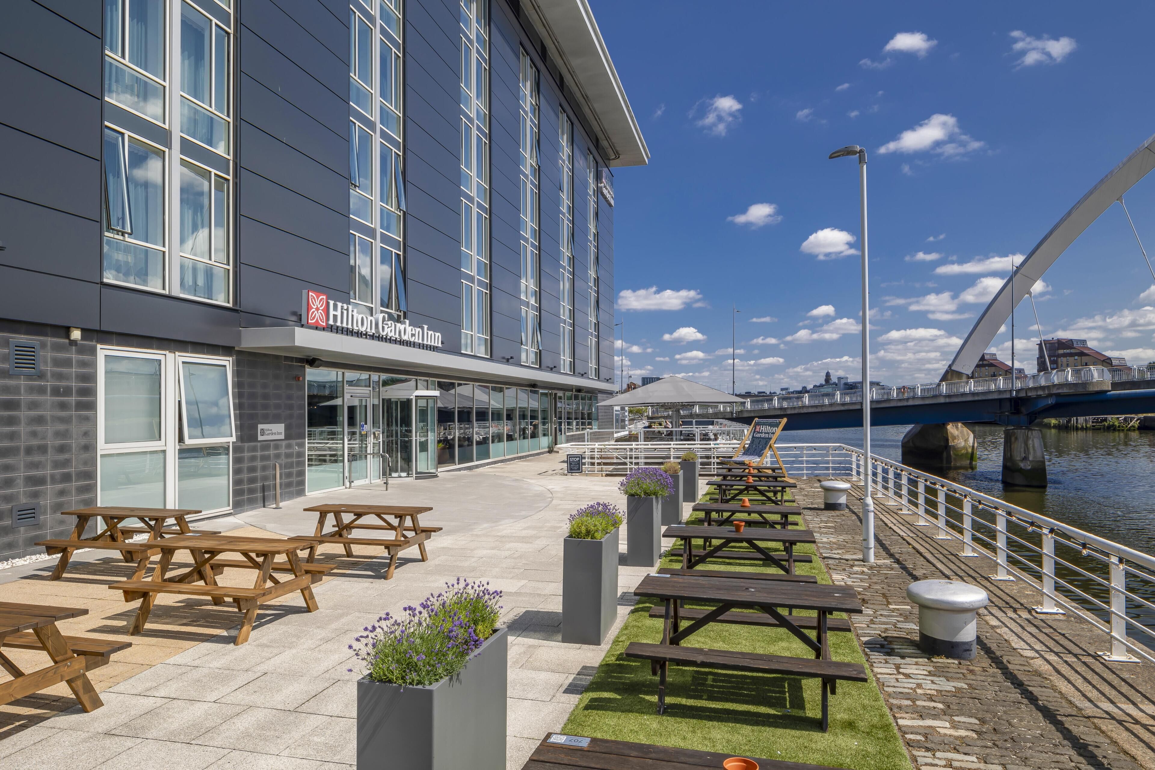 ลานระเบียง/นอกชาน