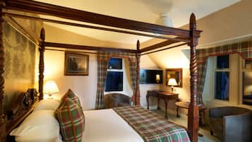Desk, iron/ironing board, free WiFi, bed sheets