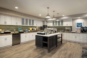 Free daily continental breakfast - Homewood Suites by Hilton Erie (Erie)