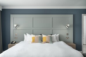 Suite (1 Super King) | Ropa de cama hipoalergénica y escritorio 