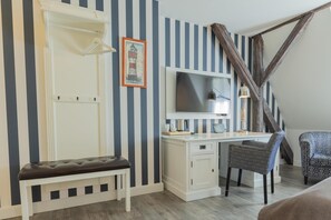 Comfort Room, 1 King Bed (Comfort Plus)