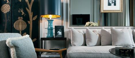 1 bedroom, minibar, in-room safe, desk