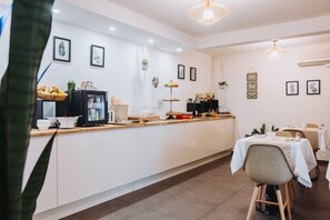 Daily buffet breakfast (EUR 22 per person)