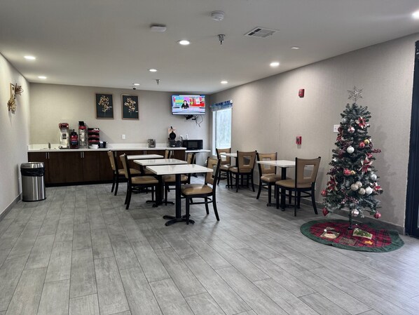 Café da manhã continental grátis todos os dias