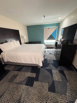 In-room safe, desk, laptop workspace, iron/ironing board