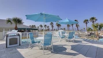Sun deck