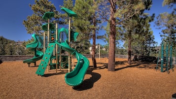 Udendørs legeområde for børn