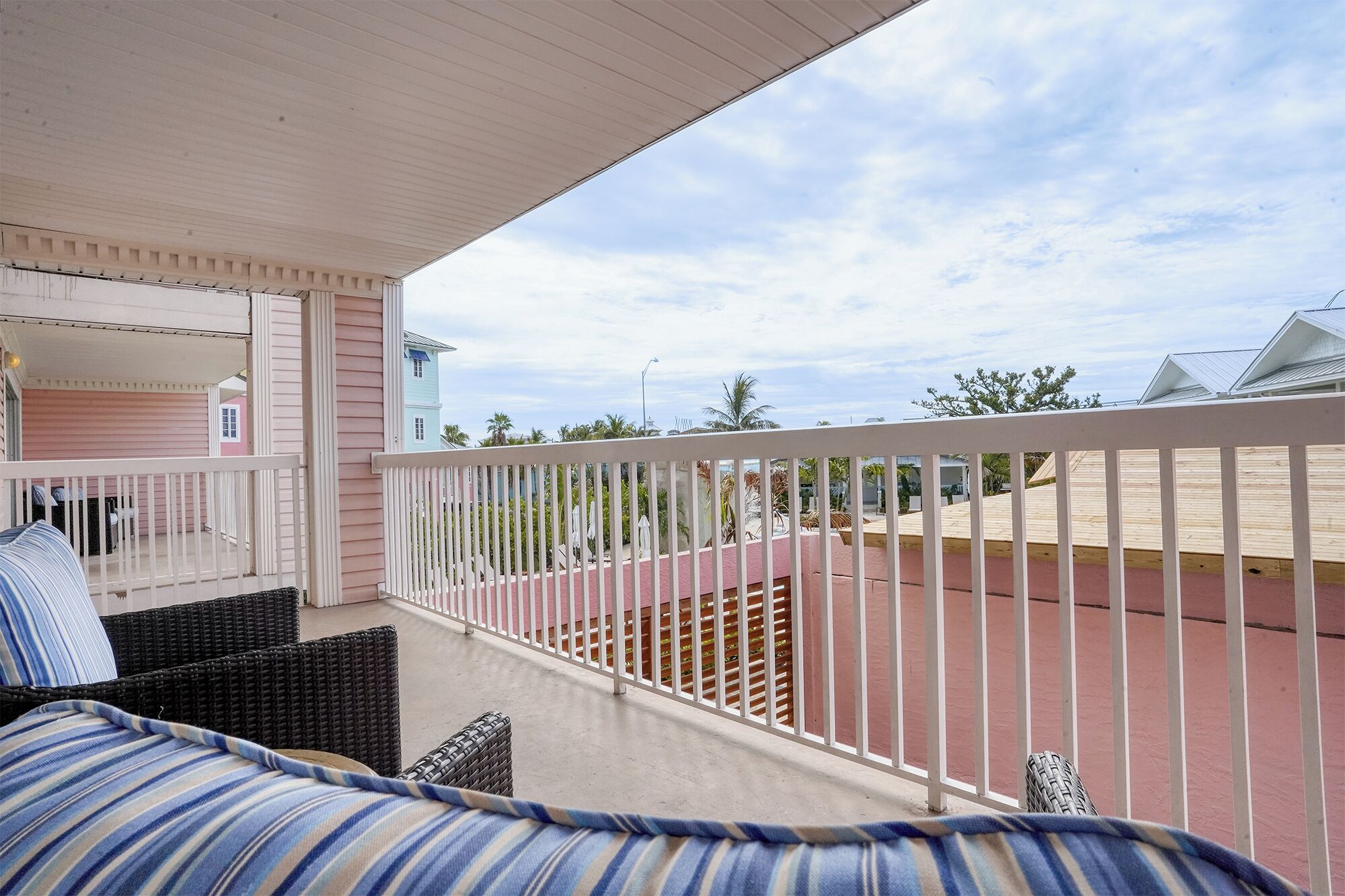 deluxe suite, 1 bedroom | balcony