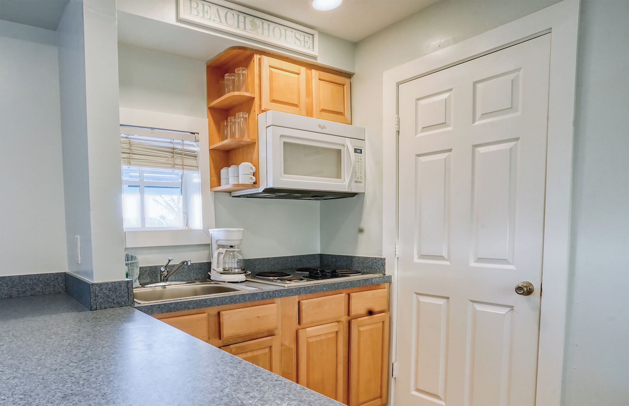 suite, 2 bedrooms | in-room dining