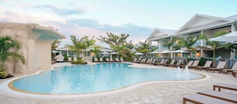 เดอะไลท์เฮาส์ รีสอร์ท อินน์แอนด์สวีทส์