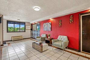 Lobby - Econo Lodge Charlotte Airport Area (Charlotte)